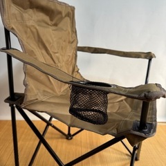 【1度使用のみ・中古美品】キャンプ椅子　カーキの画像