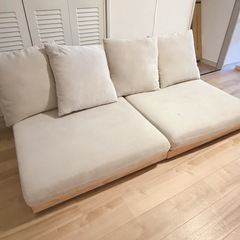 ソファの画像