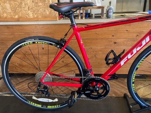 【SALE！8月末まで延長！防犯登録無料！FUJI ROUBAIX 1.3 2018年製前後タイヤ・チューブ新品！】カーボンフォーク　