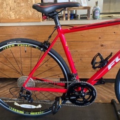 【SALE！7月末まで防犯登録無料！FUJI ROUBAIX 1.3 2018年製前後タイヤ・チューブ新品！】カーボンフォーク　アルミフレーム　2×11速　700×28cロードバイク　レッドの画像