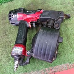 マキタ AN530Ｈ 高圧釘打機【野田愛宕店】【店頭取引限定】【中古】管理番号：IT436VSLEO44の画像