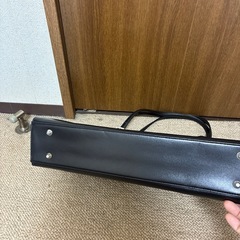 黒バッグの画像