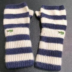 0724-151 LACOSTE マフラー　手袋セットの画像