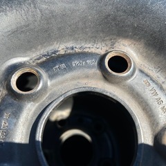 PCD112 6.5J 57.1 16インチスチールホイール フォルクスワーゲンの画像