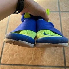 NIKE ナイキ　プレスト　エクストリーム　イエロー×ブルー　21㎝　キッズの画像