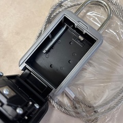屋外用ロックの画像