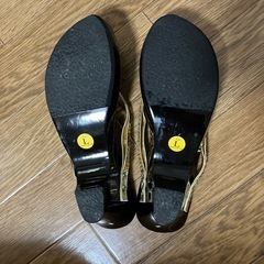 【美品】浴衣にぴったり🌸スパンコール付き和風ヒールサンダル/下駄の画像