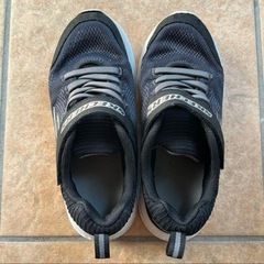 SKECHERS スケッチャーズ キッズ　スニーカー　黒　21㎝の画像