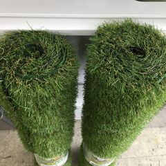 海外・日本製品のサルベージ品　防草人工芝　約１ｍＸ約２ｍ　１枚の価格です。残り１枚になりましたの画像