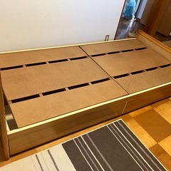 ベッドの画像