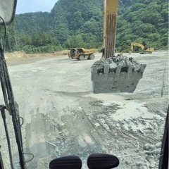 重機オペレーター、大型ダンプドライバーの画像
