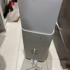 全自動ゴミ箱　Townew
の画像