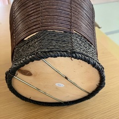 籐　　麻紐等で作られたカゴの画像