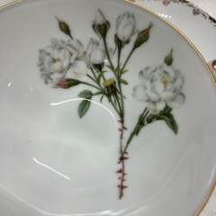 2507-607 BONE CHINA MARUI JAPAN  カップ&ソーサー バラ売り不可 キズありの画像