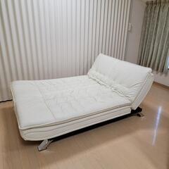 ニトリ N-シールドロック 白 ソファベッドの画像