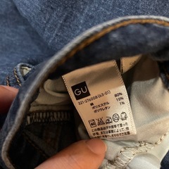 GU ダークブルー スリムフィット デニム　Lの画像