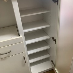 食器棚(コンセント付)の画像