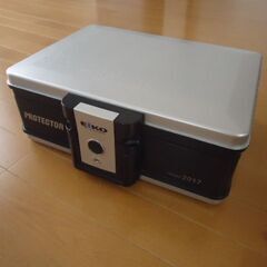 耐火金庫　1000円の画像