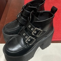 GRL厚底ブーツの画像