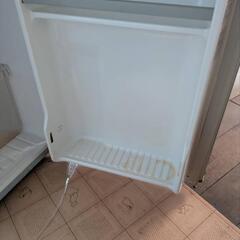 2ドア冷蔵庫の画像