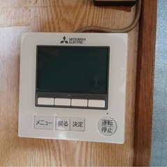 比較的綺麗な業務用エアコンの画像