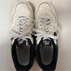 エアフォース1スニーカーの画像