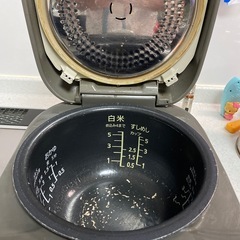炊飯器の画像
