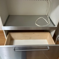 食器棚の画像