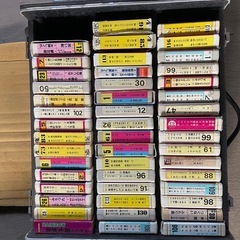 8トラックカセットテープ(トランク入り)の画像