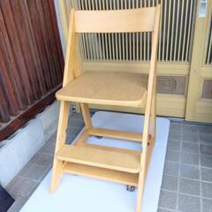 学習机のイス　子ども用　椅子　ニトリで購入　定価約10000円の画像