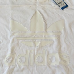 【新品】adidas Tシャツ メンズの画像