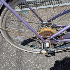 自転車　２４インチ　ラベンダー色の画像