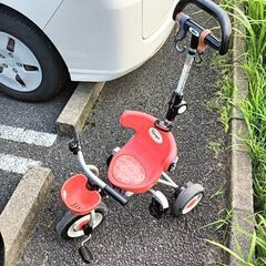 折りたたみ三輪車の画像