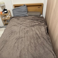 ニトリベッドとメトリスの画像