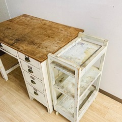 昭和レトロ　ヴィンテージ机　棚の画像