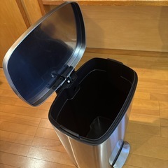 45L 50L 袋対応 ゴミ箱 大容量 ダストボックス [ゆっくり閉まって静音] ふた付き ペダル式 [ お手入れ簡単 洗える ] インナーボックス付 [臭い漏れを防ぐ 2層構造 ] の画像