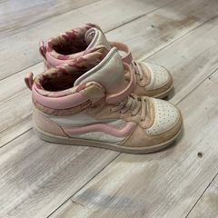 子供スニーカーの画像