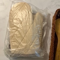 新品未使用キッチンツールセット　ミトン　鍋敷き　木べら　菜箸　の画像