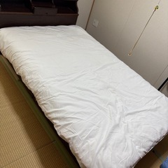 配達可能　セミダブルペット　引出しあり　畳板２枚　敷布団敷きパットつきの画像
