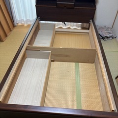 配達可能　セミダブルペット　引出しあり　畳板２枚　敷布団敷きパットつきの画像