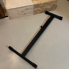キーボードスタンド、ピアノ台の画像
