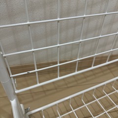 スキマ型ワゴン　ワイヤーネット　什器の画像