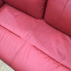 2人掛けソファー 合皮 LUNA レッドをご紹介します‼︎ トレジャーファクトリーつくば店の画像