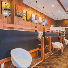 ベビーフェイスプラネッツの店長候補◆未経験から月給26万円以上／インセン／賞与年2回／完全週休2日制の画像