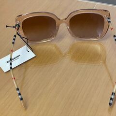 Burberry　バーバリー サングラス　レディース　【BE4323F/400613】の画像