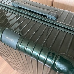 RIMOWA エッセンシャル チェックイン L グリーンの画像