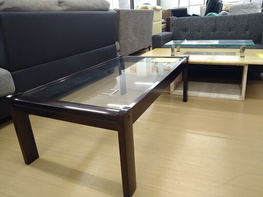 リユースのサカイ浦和店 【E79】ガラスローテーブル カリモク