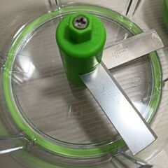 ティファール みじん切り器 手動 500mL ふたも洗える 「ハンディチョッパー ネオ」の画像