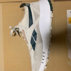 Reebokスニーカー28cmの画像