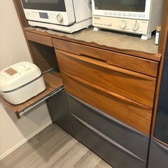 食器棚 の画像